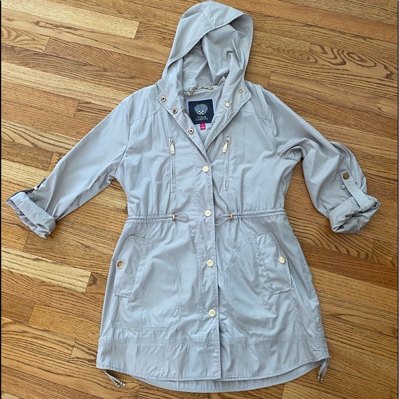 Vince Camuto Jackets & Blazers - 😍Vince Camuto hooded spring jacket, size M